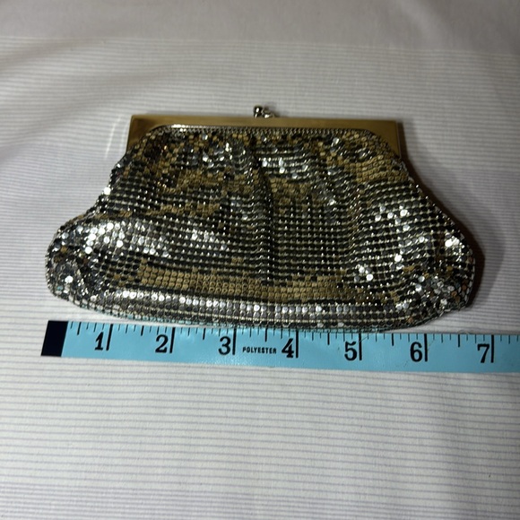 WHITING & DAVIS mesh clutch evening bag 🐈‍⬛